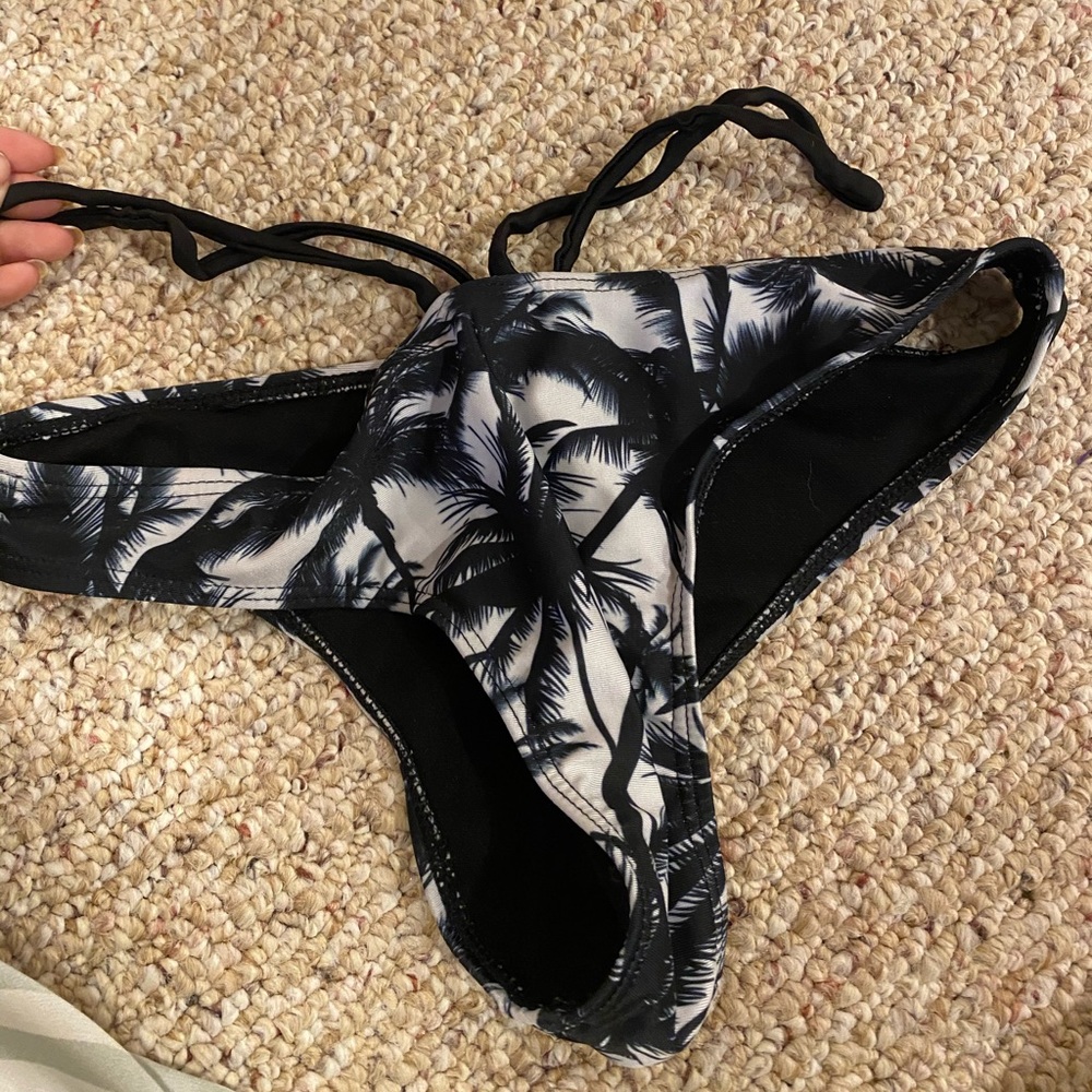 Bikini bottom
